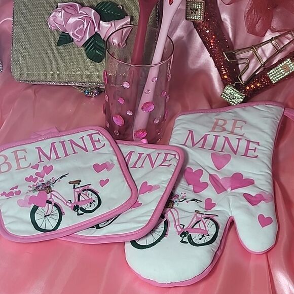 1786 KITCHEN Set 6 pcs Pink BE MINE - Picture 2 of 10